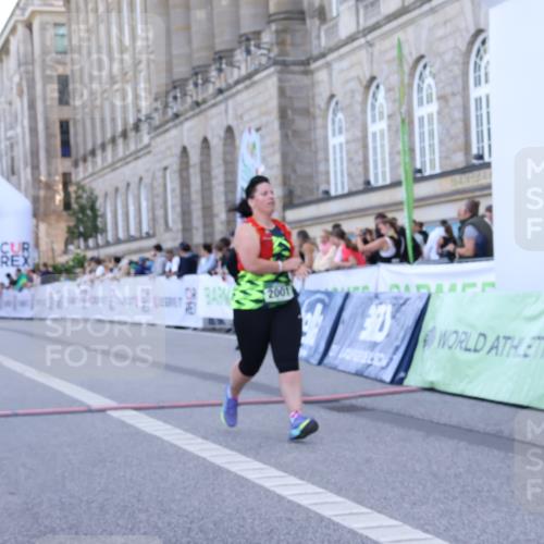 07.09.2025 - BARMER Alsterlauf Strokosch-Dieckow http://msf.ph/oto/8726618 07.09.2025 10:32:10 Ziel 2001 meine-sportfotos.de