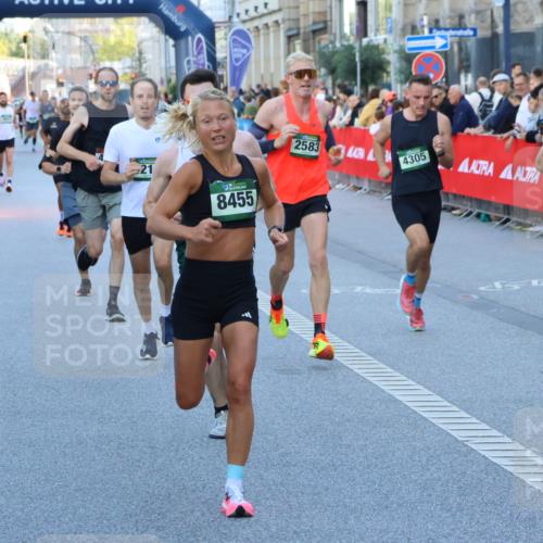07.09.2025 - BARMER Alsterlauf Strokosch-Dieckow http://msf.ph/oto/8726624 07.09.2025 09:40:58 Ziel 2098, 3097, 3517, 4632, 4692, 5161, 5716, 5878, 8499 meine-sportfotos.de