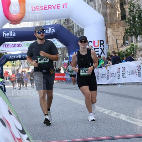 07.09.2025 - BARMER Alsterlauf Strokosch-Dieckow http://msf.ph/oto/8726629 07.09.2025 10:32:23 Ziel 4921, 4922 meine-sportfotos.de