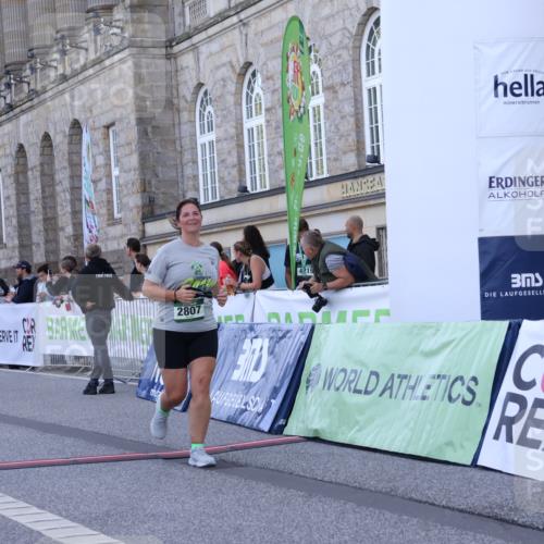 07.09.2025 - BARMER Alsterlauf Strokosch-Dieckow http://msf.ph/oto/8726643 07.09.2025 10:32:39 Ziel 2420, 2427, 2807, 3686 meine-sportfotos.de