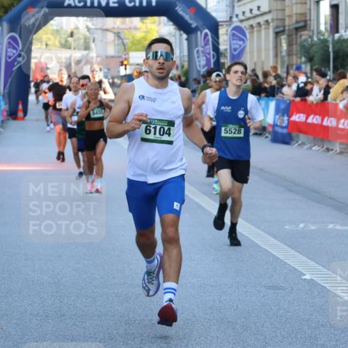 07.09.2025 - BARMER Alsterlauf Strokosch-Dieckow http://msf.ph/oto/8726647 07.09.2025 09:40:53 Ziel 3097, 3516, 3517, 4692, 5878, 8499 meine-sportfotos.de