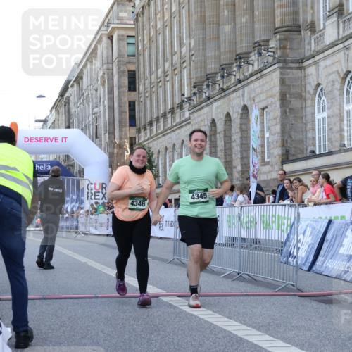 07.09.2025 - BARMER Alsterlauf Strokosch-Dieckow http://msf.ph/oto/8726717 07.09.2025 10:34:16 Ziel 4345, 4346 meine-sportfotos.de