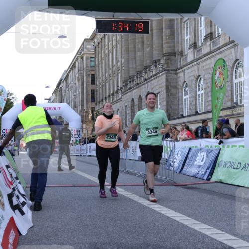 07.09.2025 - BARMER Alsterlauf Strokosch-Dieckow http://msf.ph/oto/8726718 07.09.2025 10:34:17 Ziel 4345, 4346 meine-sportfotos.de
