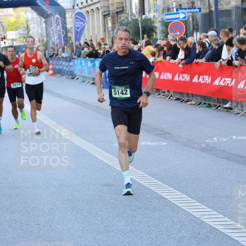 07.09.2025 - BARMER Alsterlauf Strokosch-Dieckow http://msf.ph/oto/8726719 07.09.2025 09:40:28 Ziel 2017, 2583, 2677, 3296, 4005, 4305, 4307, 4498, 5143, 5210, 5392, 5525, 5528, 5635, 6104, 6307, 8232, 8424, 8435, 8455 meine-sportfotos.de