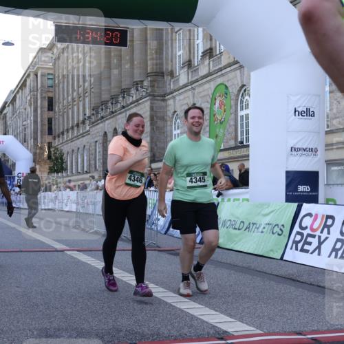 07.09.2025 - BARMER Alsterlauf Strokosch-Dieckow http://msf.ph/oto/8726721 07.09.2025 10:34:18 Ziel 4345, 4346 meine-sportfotos.de