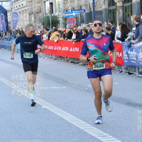 07.09.2025 - BARMER Alsterlauf Strokosch-Dieckow http://msf.ph/oto/8726729 07.09.2025 09:40:27 Ziel 2017, 2583, 2677, 3296, 3979, 4005, 4305, 4307, 4498, 5143, 5210, 5392, 5525, 5528, 5635, 6104, 6307, 8232, 8424, 8435, 8455 meine-sportfotos.de