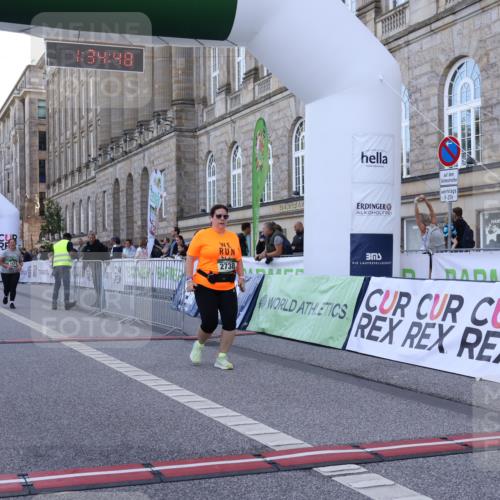 07.09.2025 - BARMER Alsterlauf Strokosch-Dieckow http://msf.ph/oto/8726730 07.09.2025 10:34:46 Ziel 2526, 2738, 5124, 5127 meine-sportfotos.de