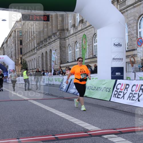 07.09.2025 - BARMER Alsterlauf Strokosch-Dieckow http://msf.ph/oto/8726731 07.09.2025 10:34:46 Ziel 2526, 2738, 5124, 5127 meine-sportfotos.de