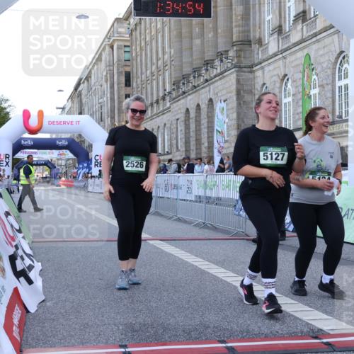 07.09.2025 - BARMER Alsterlauf Strokosch-Dieckow http://msf.ph/oto/8726743 07.09.2025 10:34:52 Ziel 2526, 5124, 5127 meine-sportfotos.de