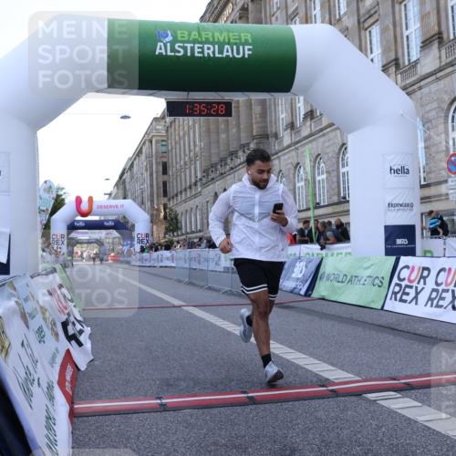 07.09.2025 - BARMER Alsterlauf Strokosch-Dieckow http://msf.ph/oto/8726755 07.09.2025 10:35:26 Ziel  meine-sportfotos.de
