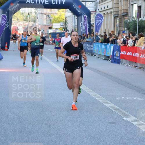 07.09.2025 - BARMER Alsterlauf Strokosch-Dieckow http://msf.ph/oto/8726760 07.09.2025 09:40:17 Ziel 2017, 2358, 2914, 3296, 3673, 3979, 4005, 5143, 5243, 5525, 5635, 6040, 8173, 8337 meine-sportfotos.de