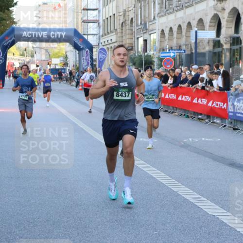 07.09.2025 - BARMER Alsterlauf Strokosch-Dieckow http://msf.ph/oto/8726793 07.09.2025 09:40:07 Ziel 2358, 2680, 2914, 3467, 3673, 3979, 5142, 5243, 5785, 6040, 6212, 8173, 8337 meine-sportfotos.de