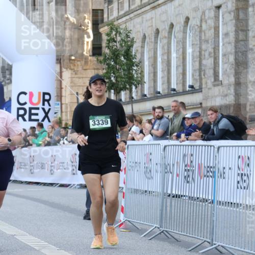 07.09.2025 - BARMER Alsterlauf Strokosch-Dieckow http://msf.ph/oto/8726812 07.09.2025 10:37:30 Ziel 3338, 3339, 3453 meine-sportfotos.de