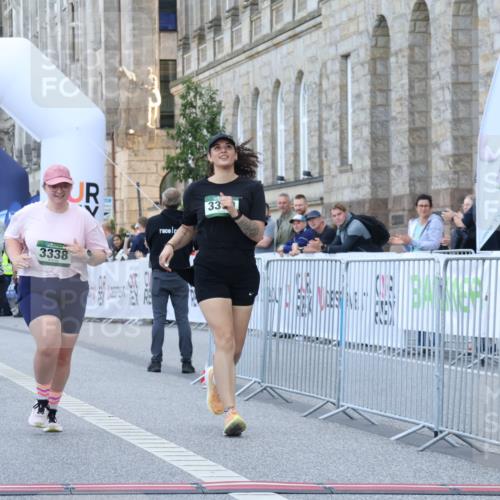 07.09.2025 - BARMER Alsterlauf Strokosch-Dieckow http://msf.ph/oto/8726813 07.09.2025 10:37:30 Ziel 3338, 3339, 3453 meine-sportfotos.de