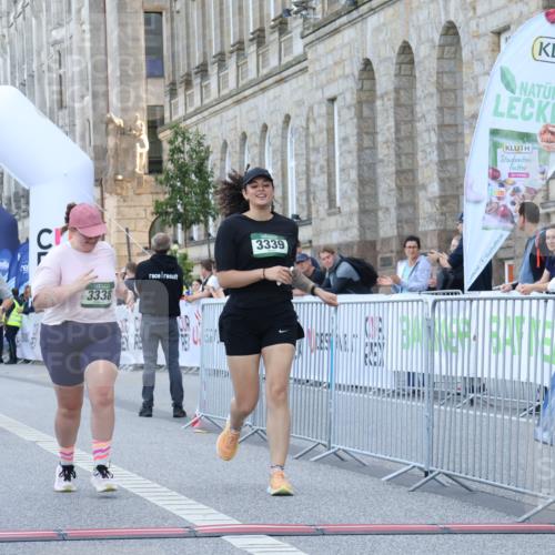 07.09.2025 - BARMER Alsterlauf Strokosch-Dieckow http://msf.ph/oto/8726815 07.09.2025 10:37:31 Ziel 3338, 3339, 3453 meine-sportfotos.de