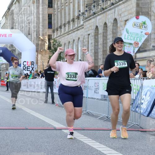 07.09.2025 - BARMER Alsterlauf Strokosch-Dieckow http://msf.ph/oto/8726821 07.09.2025 10:37:32 Ziel 3338, 3339, 3453 meine-sportfotos.de
