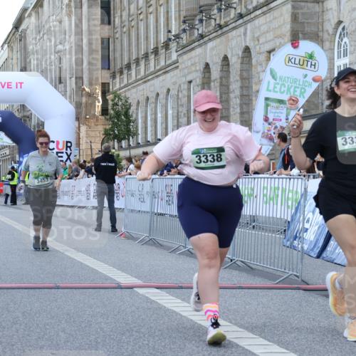 07.09.2025 - BARMER Alsterlauf Strokosch-Dieckow http://msf.ph/oto/8726824 07.09.2025 10:37:33 Ziel 3338, 3339, 3453 meine-sportfotos.de