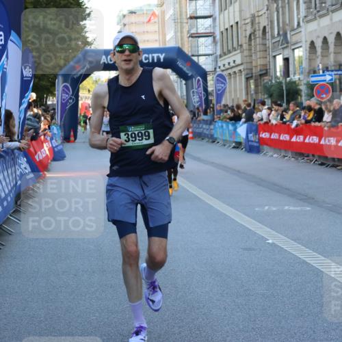 07.09.2025 - BARMER Alsterlauf Strokosch-Dieckow http://msf.ph/oto/8726865 07.09.2025 09:39:32 Ziel 2309, 2401, 2566, 2658, 2964, 3701, 3753, 4639, 5057, 5436, 5440, 5582, 5863, 8437 meine-sportfotos.de