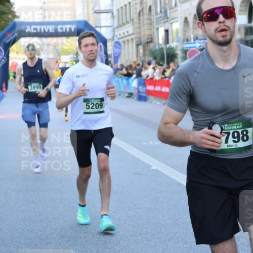 07.09.2025 - BARMER Alsterlauf Strokosch-Dieckow http://msf.ph/oto/8726867 07.09.2025 09:39:31 Ziel 2309, 2401, 2566, 2658, 2964, 3701, 3753, 4639, 5057, 5436, 5440, 5582, 5863, 8437 meine-sportfotos.de