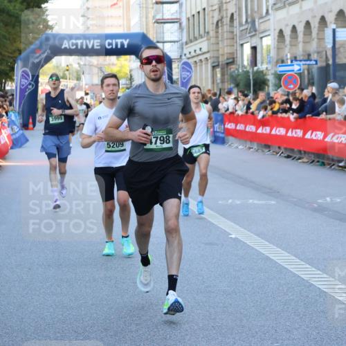 07.09.2025 - BARMER Alsterlauf Strokosch-Dieckow http://msf.ph/oto/8726873 07.09.2025 09:39:29 Ziel 2309, 2401, 2566, 2658, 2964, 3180, 3701, 3753, 4639, 5057, 5436, 5440, 5582, 5863 meine-sportfotos.de