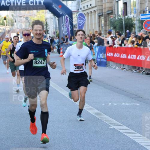 07.09.2025 - BARMER Alsterlauf Strokosch-Dieckow http://msf.ph/oto/8726906 07.09.2025 09:39:05 Ziel 2083, 3598, 3633, 3999, 4122, 4192, 4419, 4521, 4676, 4798, 5080, 5209, 5687, 5790, 5993, 6209, 6308 meine-sportfotos.de