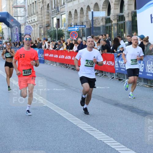 07.09.2025 - BARMER Alsterlauf Strokosch-Dieckow http://msf.ph/oto/8726966 07.09.2025 09:37:46 Ziel 2663, 4595, 4800, 4997, 5566, 6024, 8128 meine-sportfotos.de
