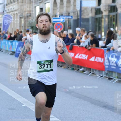 07.09.2025 - BARMER Alsterlauf Strokosch-Dieckow http://msf.ph/oto/8726983 07.09.2025 09:37:14 Ziel 2704, 4782, 4855, 8077, 8221 meine-sportfotos.de