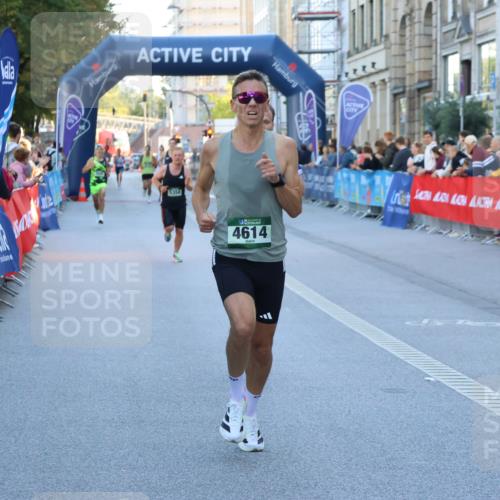 07.09.2025 - BARMER Alsterlauf Strokosch-Dieckow http://msf.ph/oto/8727045 07.09.2025 09:36:04 Ziel 27, 2012, 2529, 2779, 4647, 5660 meine-sportfotos.de