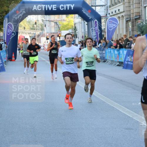 07.09.2025 - BARMER Alsterlauf Strokosch-Dieckow http://msf.ph/oto/8727053 07.09.2025 09:35:57 Ziel 27, 2012, 2529, 2779, 3417, 4647, 4685 meine-sportfotos.de