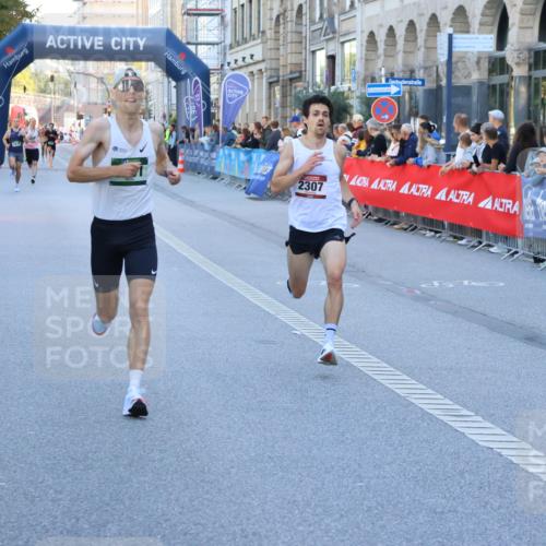 07.09.2025 - BARMER Alsterlauf Strokosch-Dieckow http://msf.ph/oto/8727099 07.09.2025 09:35:02 Ziel 25, 26, 3514, 5390, 8012, 8081, 8204 meine-sportfotos.de