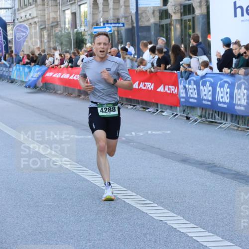 07.09.2025 - BARMER Alsterlauf Strokosch-Dieckow http://msf.ph/oto/8727110 07.09.2025 09:34:49 Ziel 26, 2307, 3514, 4470, 5892, 8081, 8204 meine-sportfotos.de