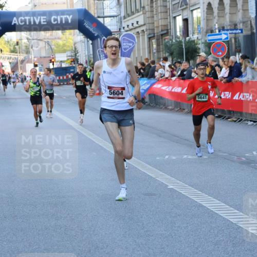 07.09.2025 - BARMER Alsterlauf Strokosch-Dieckow http://msf.ph/oto/8727117 07.09.2025 09:34:41 Ziel 2307, 3378, 4470, 5391, 5892 meine-sportfotos.de