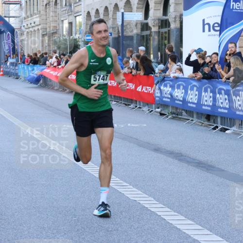 07.09.2025 - BARMER Alsterlauf Strokosch-Dieckow http://msf.ph/oto/8727138 07.09.2025 09:34:12 Ziel 14, 23, 3926, 4286, 4586, 5396, 5604, 5641, 5826 meine-sportfotos.de