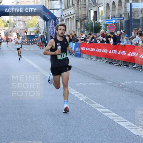 07.09.2025 - BARMER Alsterlauf Strokosch-Dieckow http://msf.ph/oto/8727210 07.09.2025 09:32:12 Ziel 21, 4118, 8354, 8374 meine-sportfotos.de