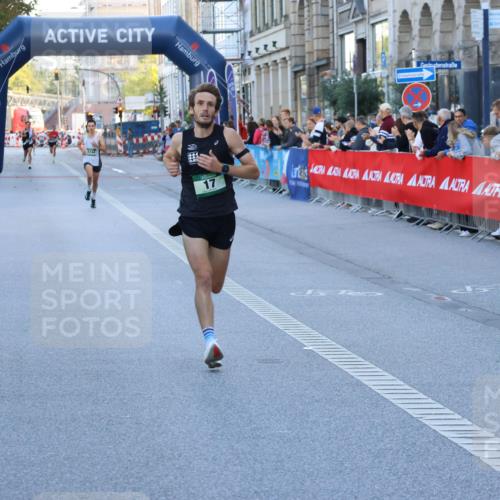 07.09.2025 - BARMER Alsterlauf Strokosch-Dieckow http://msf.ph/oto/8727211 07.09.2025 09:32:12 Ziel 21, 4118, 8354, 8374 meine-sportfotos.de