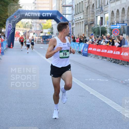 07.09.2025 - BARMER Alsterlauf Strokosch-Dieckow http://msf.ph/oto/8727253 07.09.2025 09:30:24 Ziel 8, 10 meine-sportfotos.de