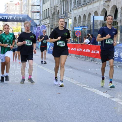 07.09.2025 - BARMER Alsterlauf Strokosch-Dieckow http://msf.ph/oto/8728010 07.09.2025 12:02:29 Ziel  meine-sportfotos.de