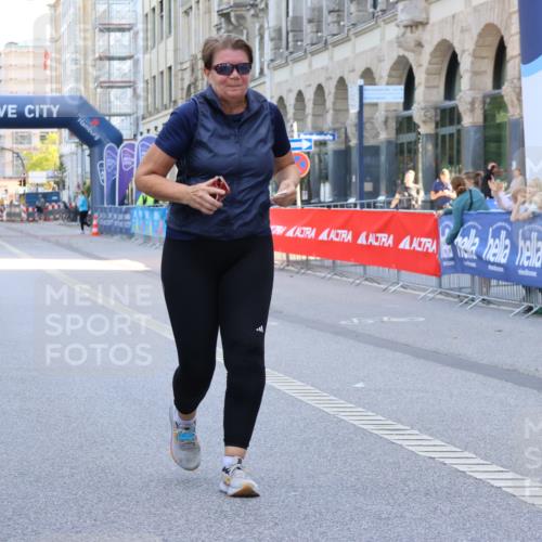 07.09.2025 - BARMER Alsterlauf Strokosch-Dieckow http://msf.ph/oto/8728407 07.09.2025 10:37:19 Ziel 2038 meine-sportfotos.de