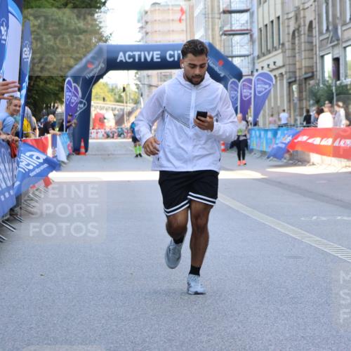 07.09.2025 - BARMER Alsterlauf Strokosch-Dieckow http://msf.ph/oto/8728543 07.09.2025 10:35:10 Ziel 4069, 5841 meine-sportfotos.de