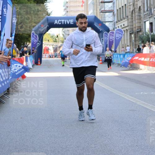 07.09.2025 - BARMER Alsterlauf Strokosch-Dieckow http://msf.ph/oto/8728549 07.09.2025 10:35:10 Ziel 4069, 5841 meine-sportfotos.de