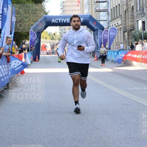 07.09.2025 - BARMER Alsterlauf Strokosch-Dieckow http://msf.ph/oto/8728555 07.09.2025 10:35:10 Ziel 4069, 5841 meine-sportfotos.de