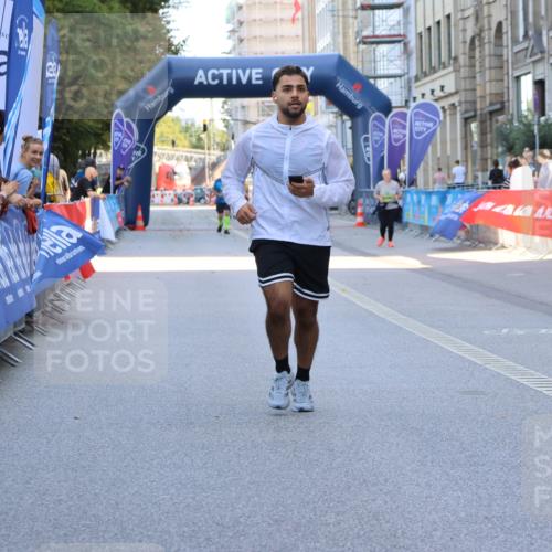 07.09.2025 - BARMER Alsterlauf Strokosch-Dieckow http://msf.ph/oto/8728559 07.09.2025 10:35:10 Ziel 4069, 5841 meine-sportfotos.de