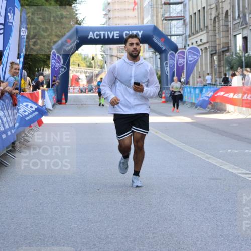 07.09.2025 - BARMER Alsterlauf Strokosch-Dieckow http://msf.ph/oto/8728561 07.09.2025 10:35:10 Ziel 4069, 5841 meine-sportfotos.de
