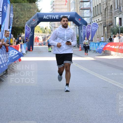 07.09.2025 - BARMER Alsterlauf Strokosch-Dieckow http://msf.ph/oto/8728563 07.09.2025 10:35:10 Ziel 4069, 5841 meine-sportfotos.de