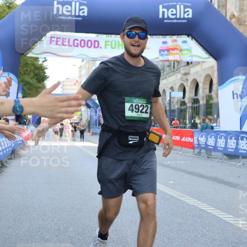 07.09.2025 - BARMER Alsterlauf Strokosch-Dieckow http://msf.ph/oto/8728775 07.09.2025 10:32:05 Ziel 3307, 4222 meine-sportfotos.de