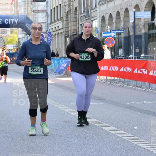 07.09.2025 - BARMER Alsterlauf Strokosch-Dieckow http://msf.ph/oto/8728845 07.09.2025 10:31:36 Ziel 1145, 2420, 2427, 2635, 2807, 3686 meine-sportfotos.de
