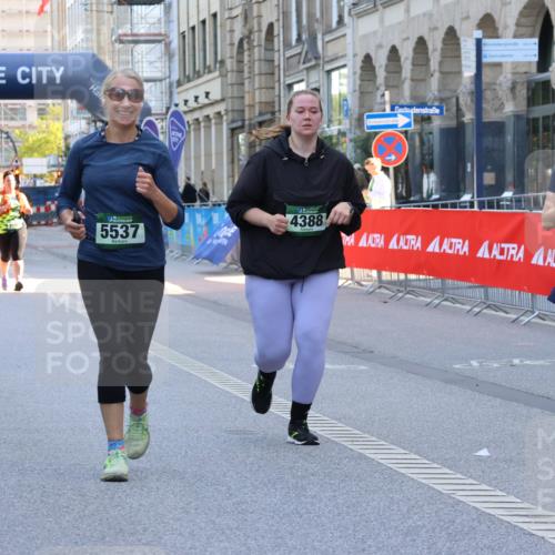 07.09.2025 - BARMER Alsterlauf Strokosch-Dieckow http://msf.ph/oto/8728850 07.09.2025 10:31:36 Ziel 1145, 2420, 2427, 2635, 2807, 3686 meine-sportfotos.de