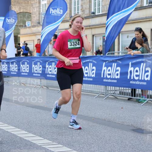 07.09.2025 - BARMER Alsterlauf Strokosch-Dieckow http://msf.ph/oto/8728887 07.09.2025 10:31:18 Ziel 2001, 4921, 4922 meine-sportfotos.de