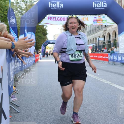 07.09.2025 - BARMER Alsterlauf Strokosch-Dieckow http://msf.ph/oto/8728908 07.09.2025 10:31:07 Ziel 2001, 5599 meine-sportfotos.de