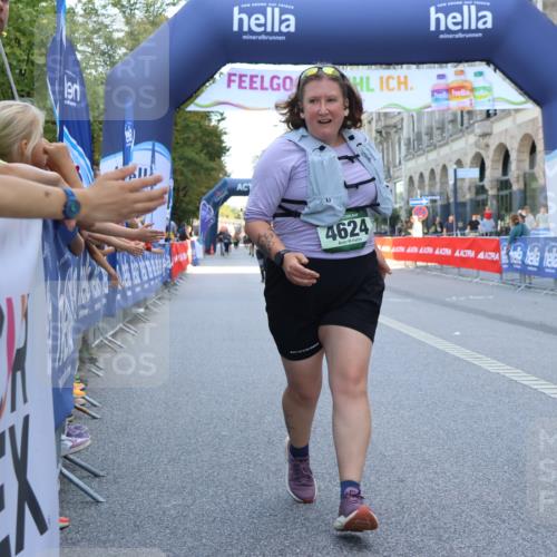 07.09.2025 - BARMER Alsterlauf Strokosch-Dieckow http://msf.ph/oto/8728912 07.09.2025 10:31:07 Ziel 2001, 5599 meine-sportfotos.de